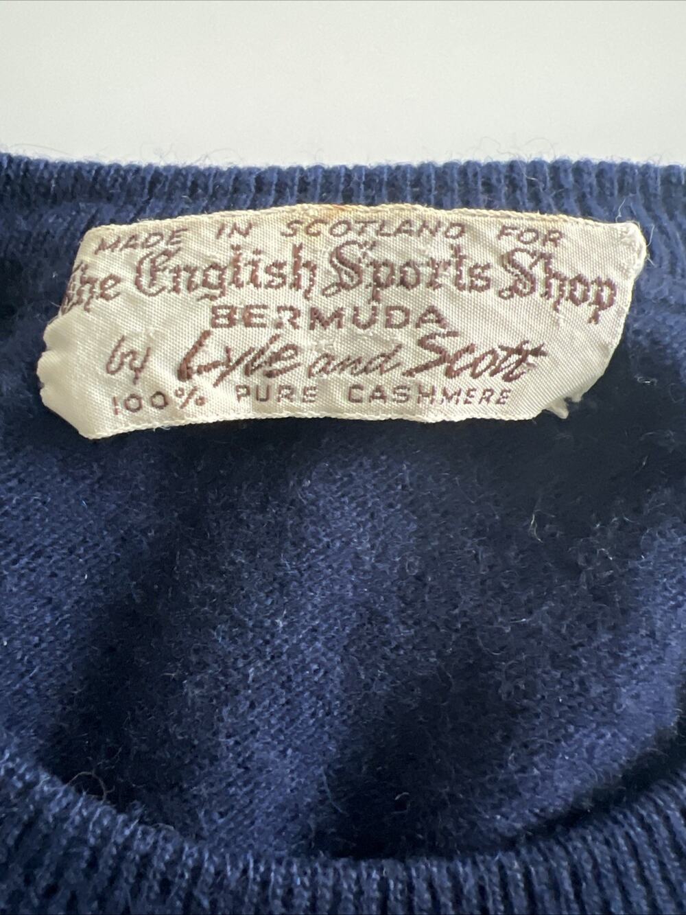Lyle & Scott Cashmere Sweater Mens S Navy Blue Vintage Crewneck Scotland English
